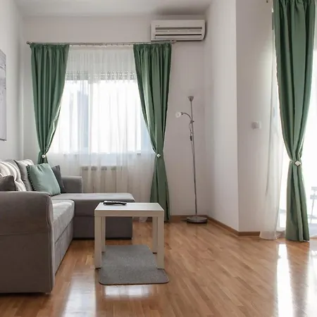Apartament Ada *